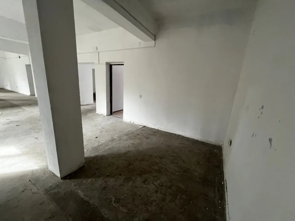 Spatiu depozitare/ productie in suprafata de 300 mp, in Ploiesti. - foto 11