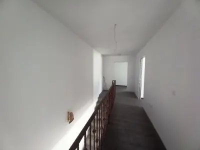 Casa 4 camere in duplex  la  Strejnic. - foto 18
