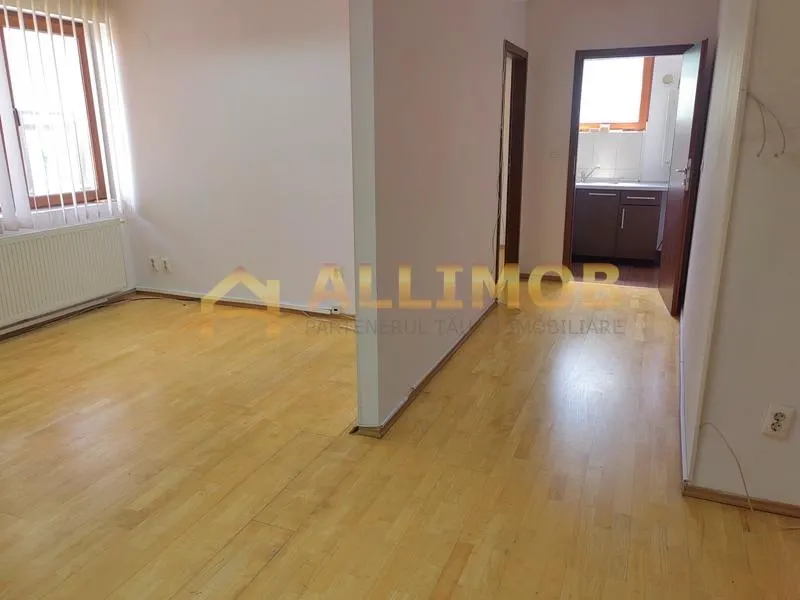 Spatiu de birouriin suprafata de 115 mp zona Piata Muncii. - foto 1