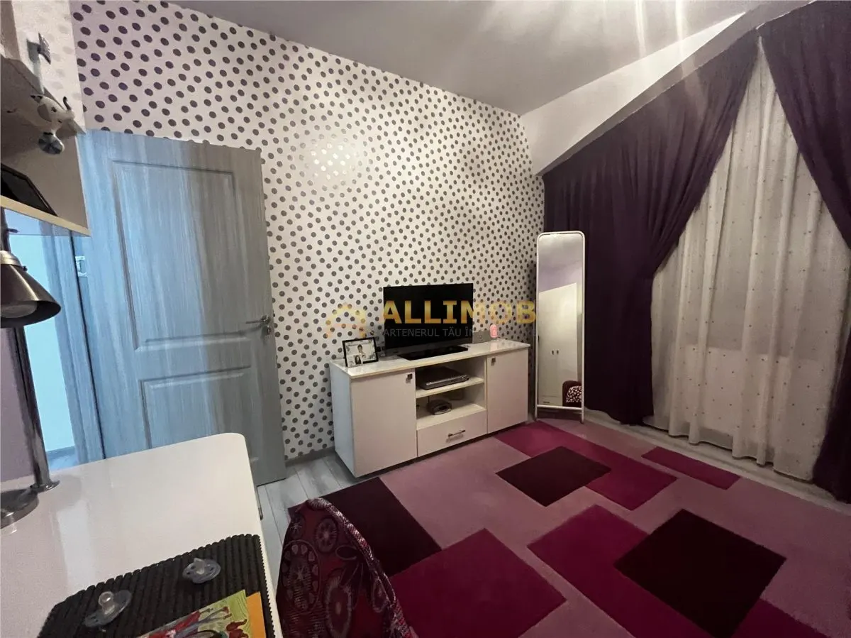 COMISON 0%  Vila 5 camere in Bucov. - foto 8