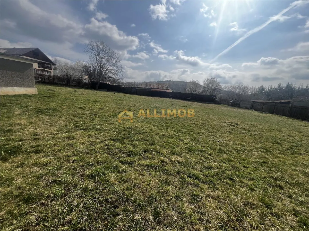 Teren 1630 mp intravilan in Baicoi, zona Dambu. - foto 4