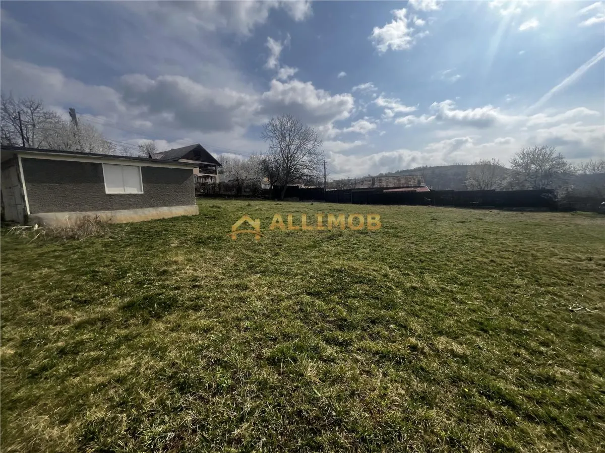 Teren 1630 mp intravilan in Baicoi, zona Dambu. - foto 7