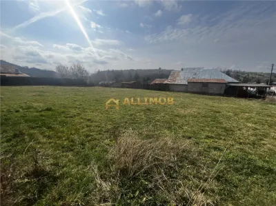 Teren 1630 mp intravilan in Baicoi, zona Dambu. - foto 8
