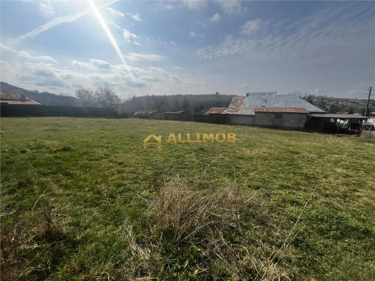 Teren 1630 mp intravilan in Baicoi, zona Dambu. - foto 8