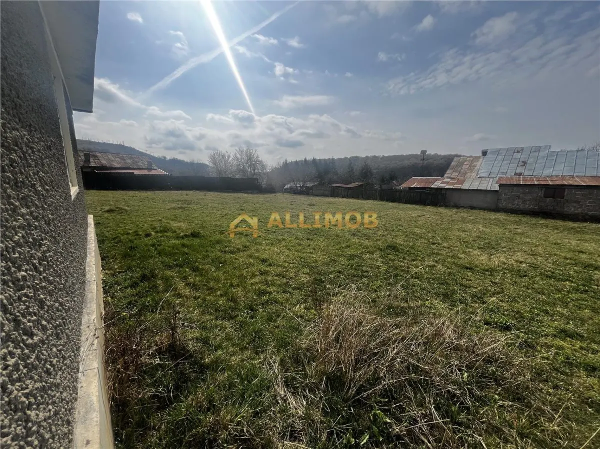 Teren 1630 mp intravilan in Baicoi, zona Dambu. - foto 9