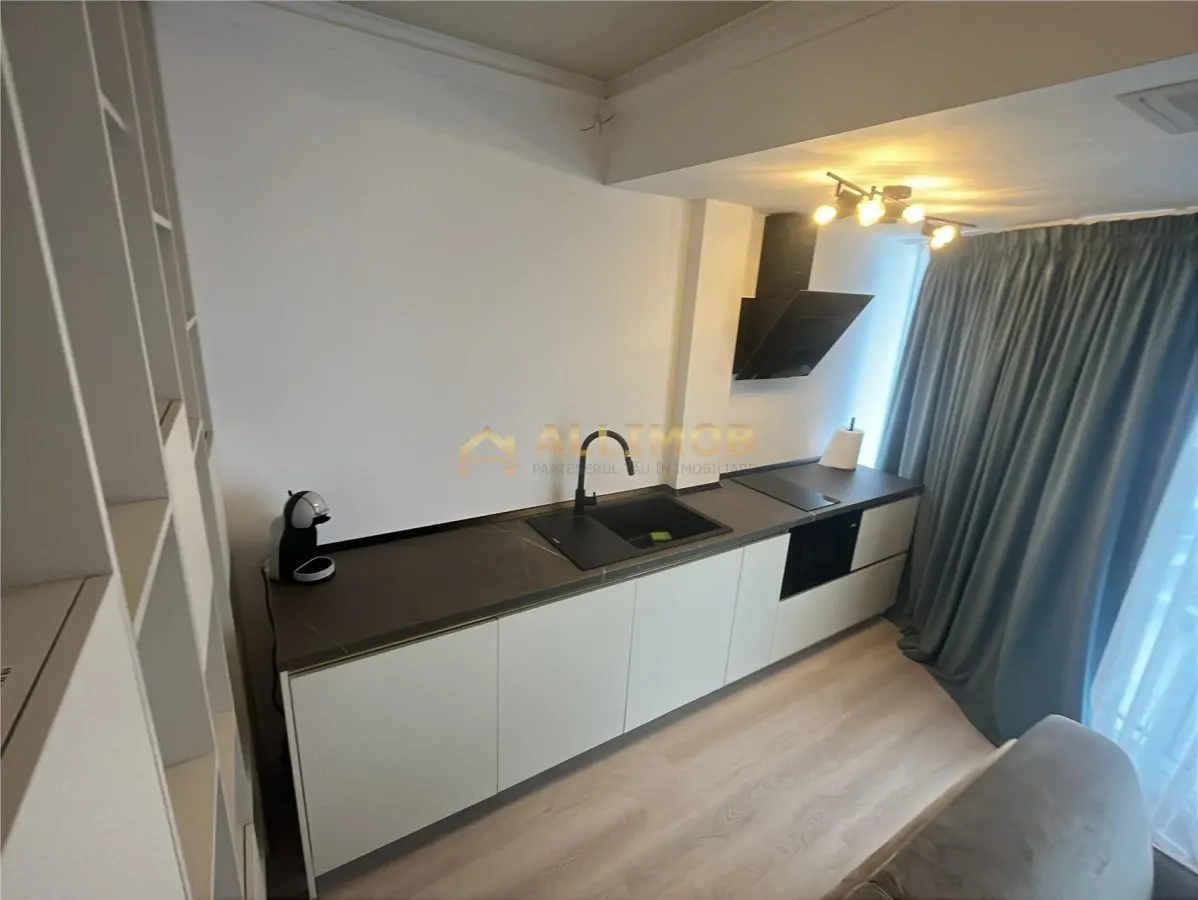 Apartament cu vedere la mare, etaj 8 â€“ White Titanic, Mamaia Nord, mobilat complet - foto 6