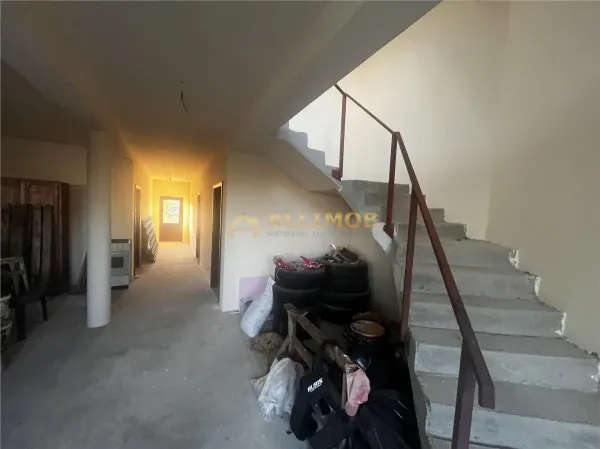 Casă 5 camere Ploiestiori - poza 12