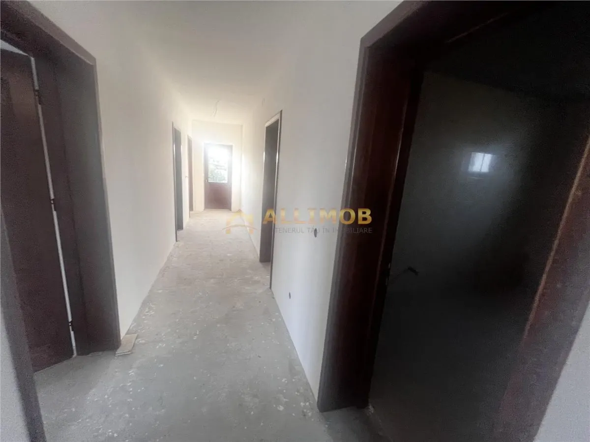 Casa P+1+M cu 5 camere, teren 1120 m² – Ploiestiori - foto 4
