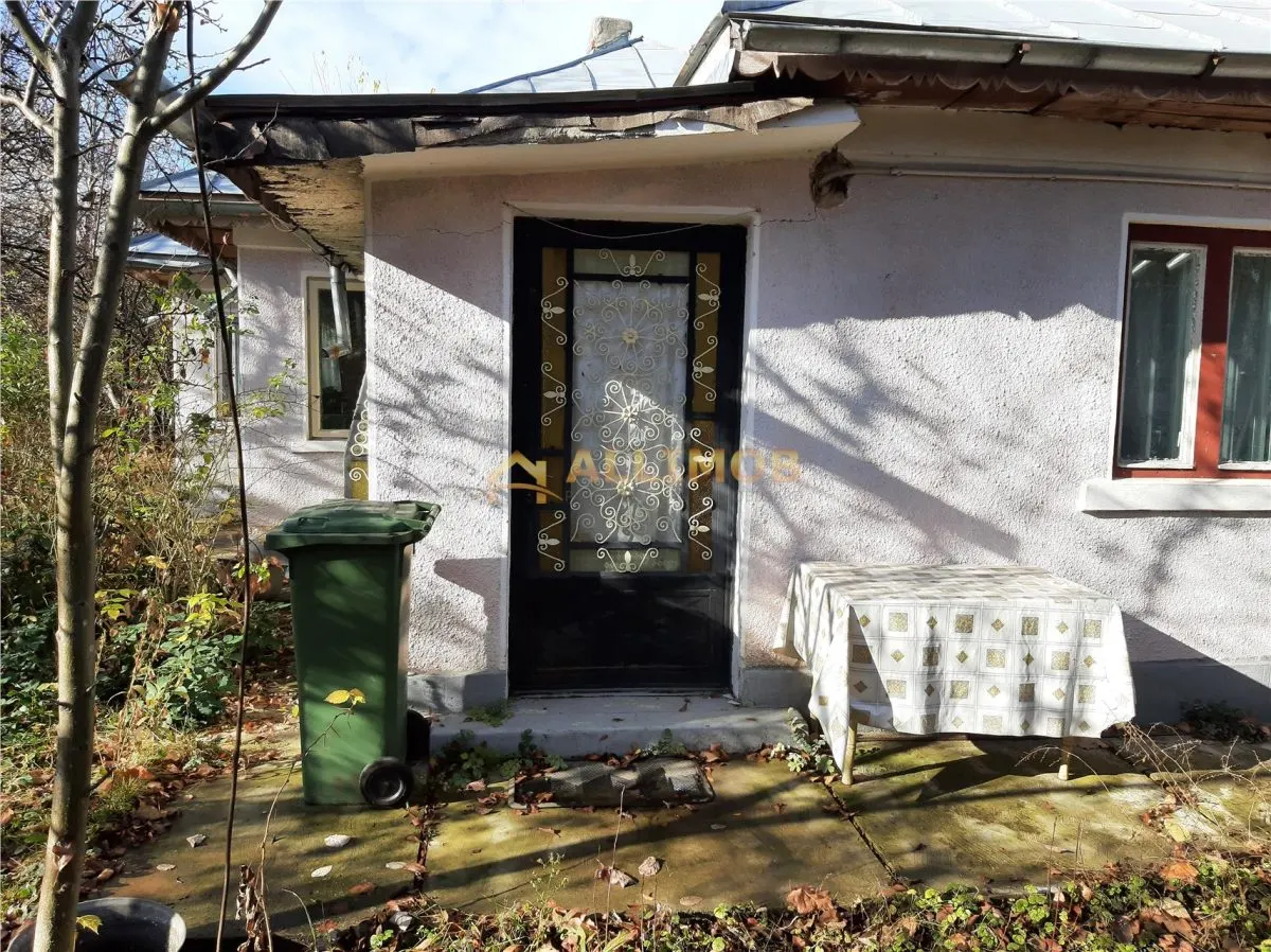 Casa cu 4 camere in zona Tabaci, Valenii de Munte -  teren 1000 mp. - foto 1