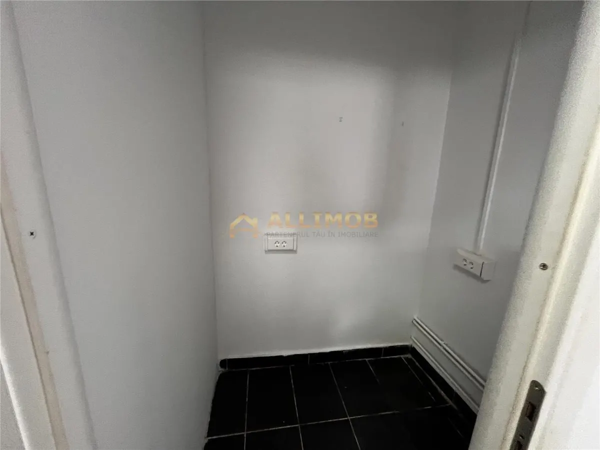 Spatiu de depozitare/productie de închiriat â€“ 80 mp, Ploiesti. - foto 9