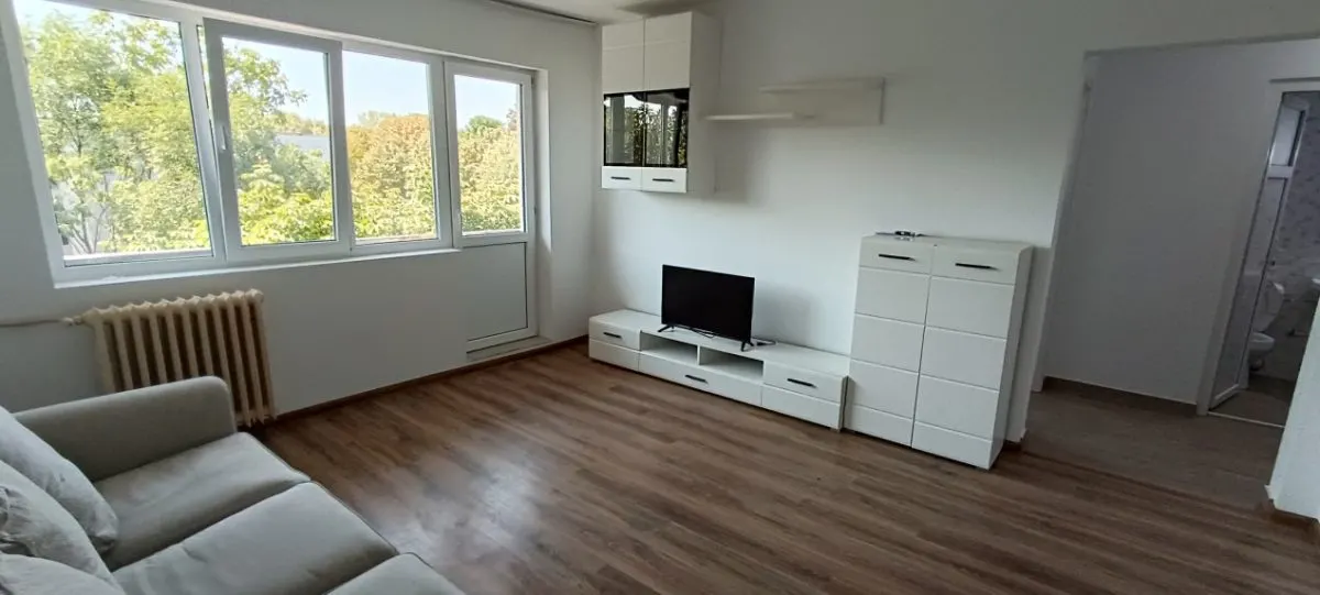 Apartament 3 camere in Ploiesti, zona Nord. - foto 3