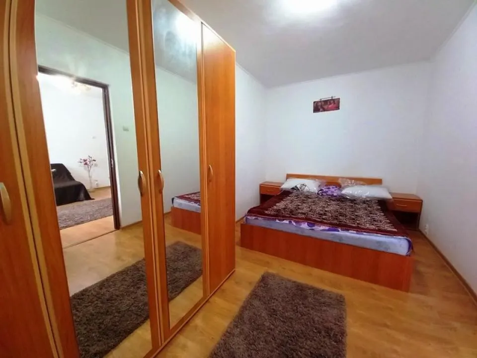 Apartament 2 camere in Ploiesti, zona Penes Curcanu( Penny ) - foto 13