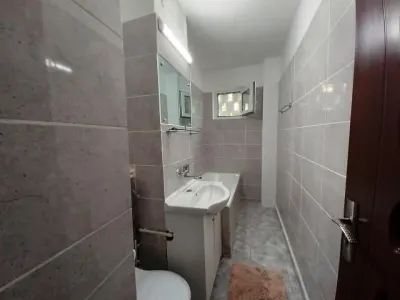 Apartament 2 camere in Ploiesti, zona Penes Curcanu( Penny ) - foto 16