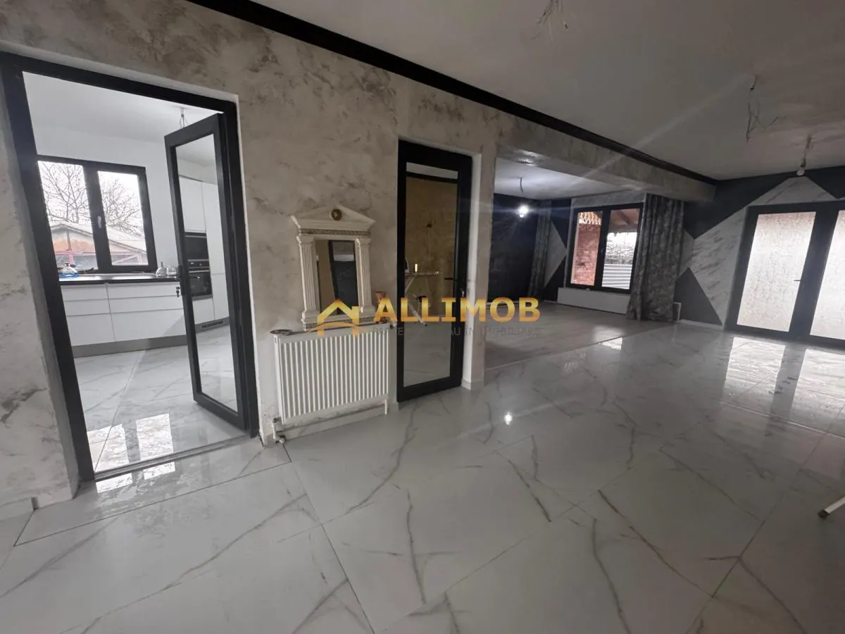Casa 7 camere in Manesti. - foto 11