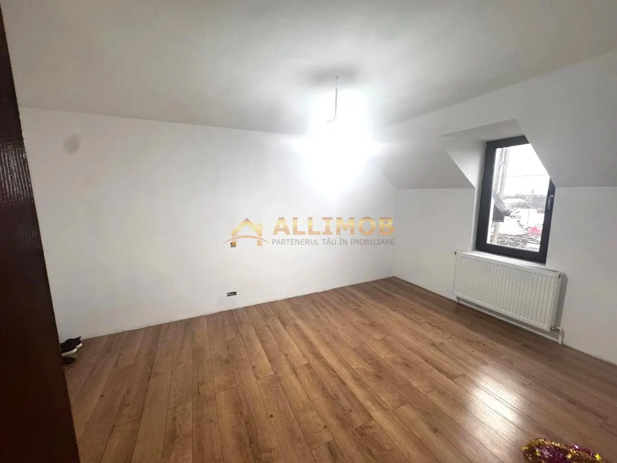 Casa 7 camere in Manesti. - foto 15