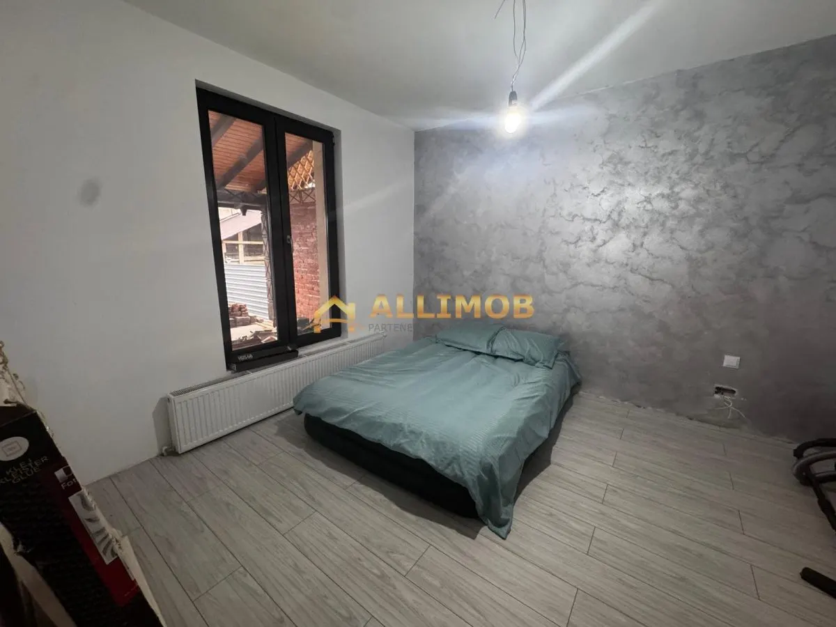 Casa 7 camere in Manesti. - foto 8