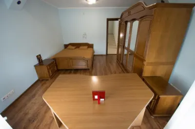 Vila 4 camere  cu piscina in Bucov. - foto 16