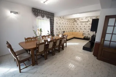 Vila 4 camere  cu piscina in Bucov. - foto 31