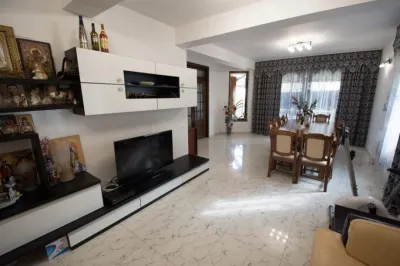 Vila 4 camere  cu piscina in Bucov. - foto 33