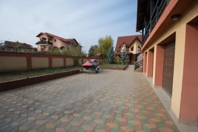 Vila 4 camere  cu piscina in Bucov. - foto 41