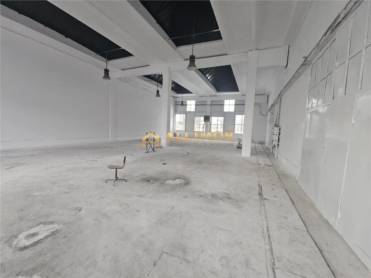 Hala de  200 mp in Ploiesti, zona Bariera Bucuresti - foto 1