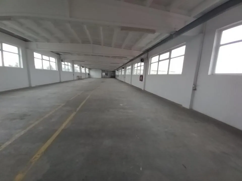 Hala cu suprafata de 2100 mp si spatii de birouri - foto 11