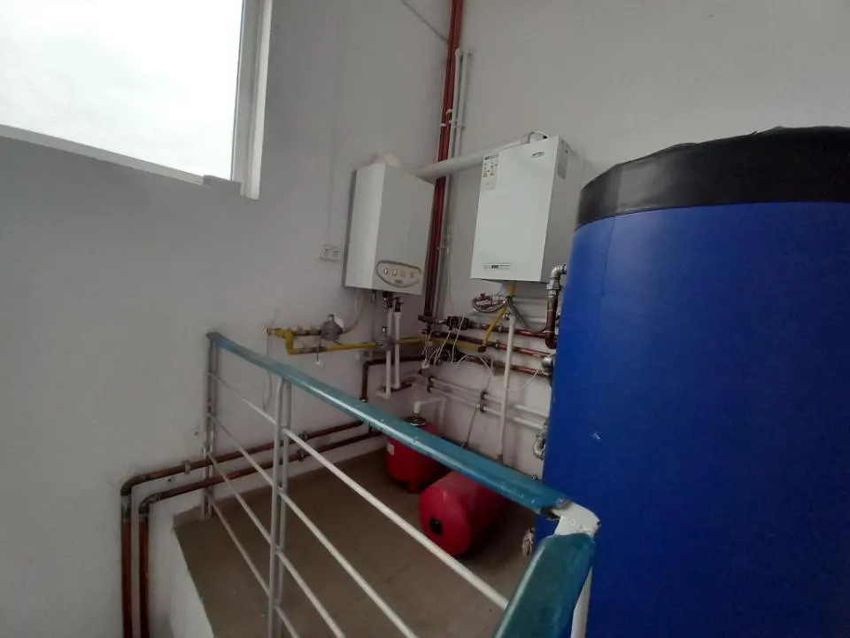 Hala cu suprafata de 2100 mp si spatii de birouri - foto 12