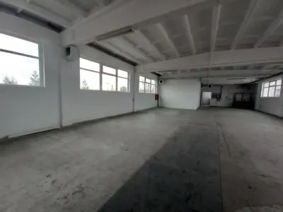 Hala cu suprafata de 2100 mp si spatii de birouri - foto 5