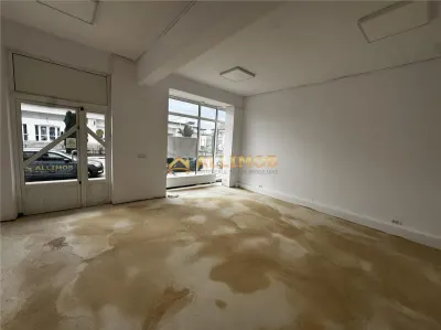 Spatiu comercial de 120 mp in Plopeni, zona cu vad . - foto 11