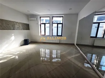 Spatiu birouri/ salon infrumusetare/ cabinete stomatologoice in Ploiesti, zona Ultracentral . - foto 2