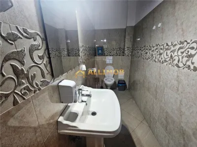 Spatiu birouri/ salon infrumusetare/ cabinete stomatologoice in Ploiesti, zona Ultracentral . - foto 9