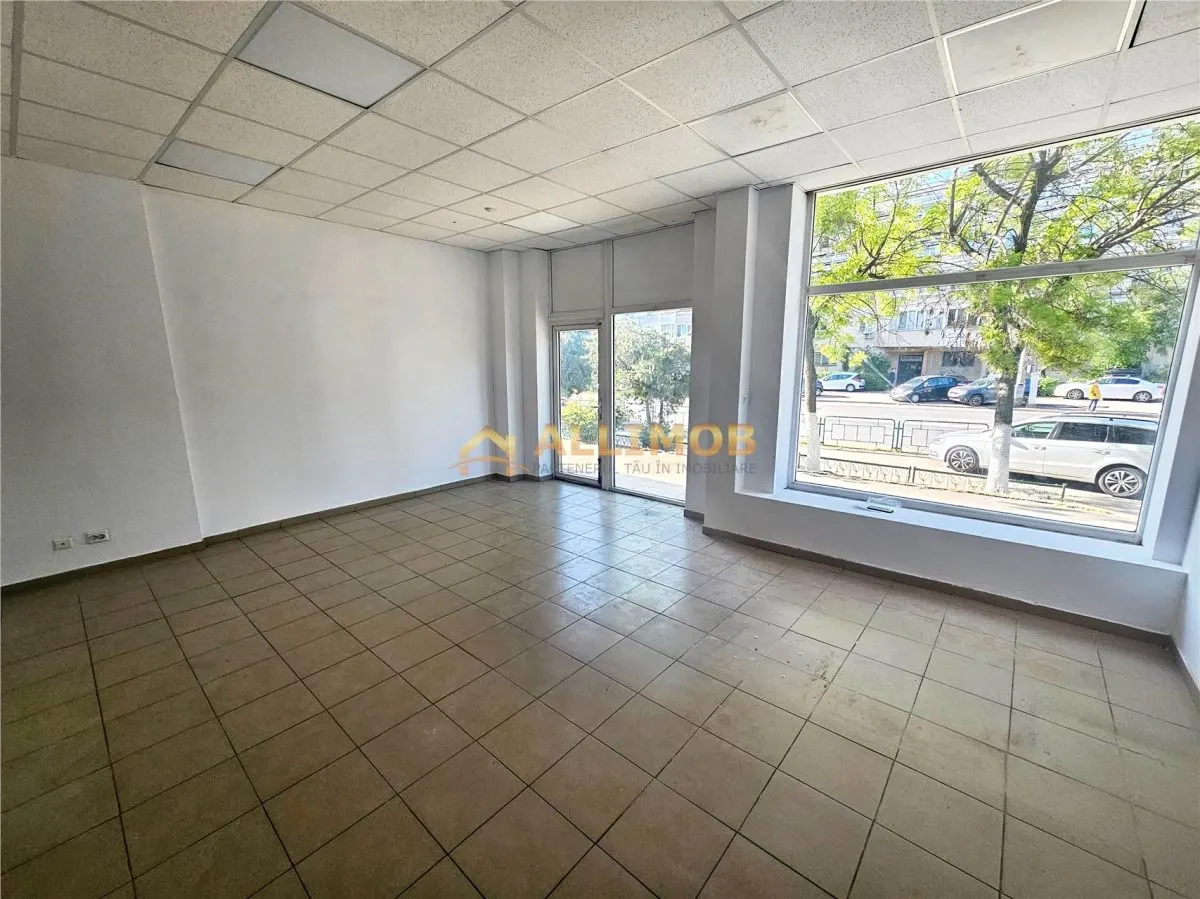 Spatiu comercial de inchiriat â€“ Ploiesti, Strada Cantacuzino | Vitrina 10 ml | Trafic intens | Ideal business premium - foto 1