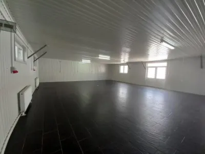 Hala  in Ploiesti, zona Sud. - foto 5