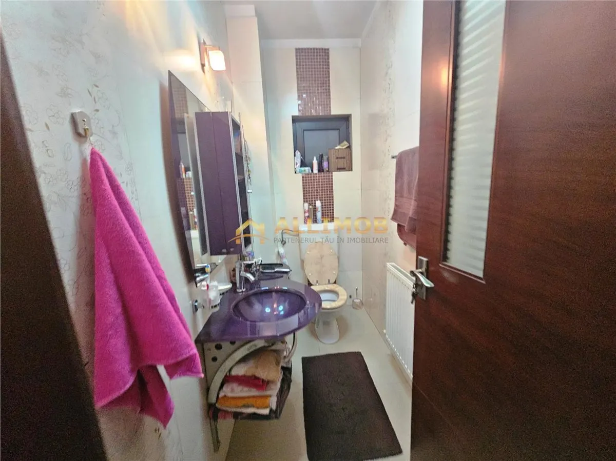 Vilă reprezentativă â€“ ideală pentru clinică, birouri sau grădiniță | Zona Albert - foto 9