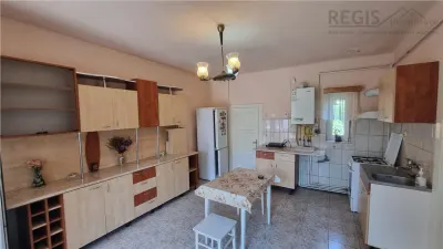 Casa de 4 camere zona Stupini - foto 8