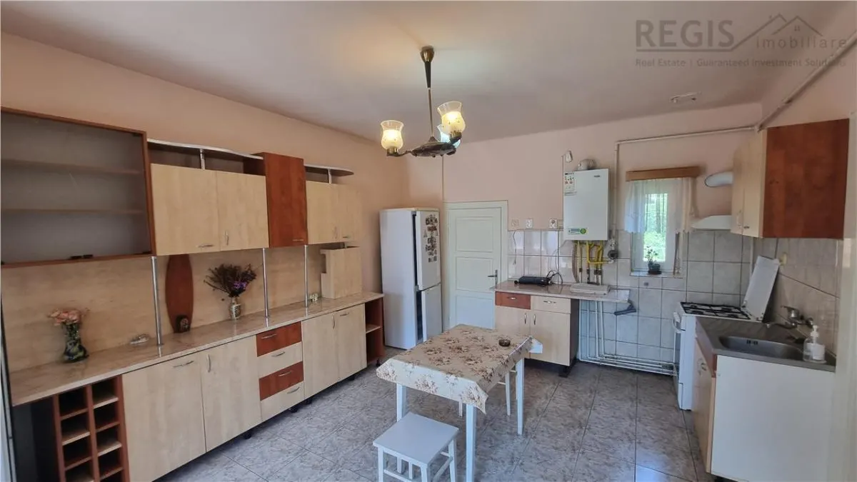 Casa de 4 camere zona Stupini - foto 8