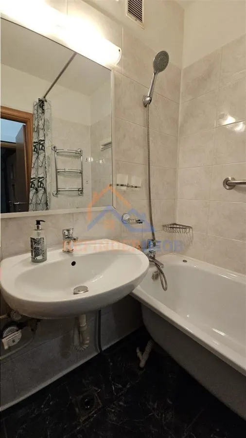 3 camere Brancoveanu etaj 1, decomandat - foto 9
