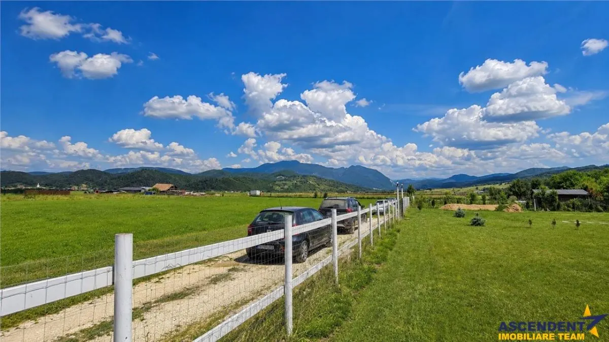 Teren 1.640 mp cu cabana moderna, foisor, gratar, atmosfera de vacanta, Rasnov, Brasov - foto 9