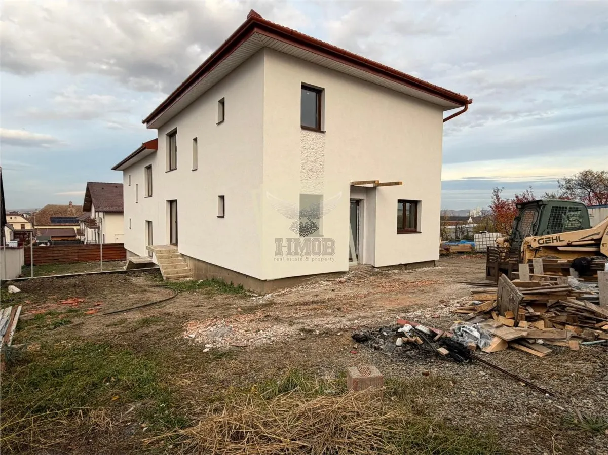 Casa duplex 120 mp utili cu teren 220 mp la 10 minute de Sibiu - foto 3