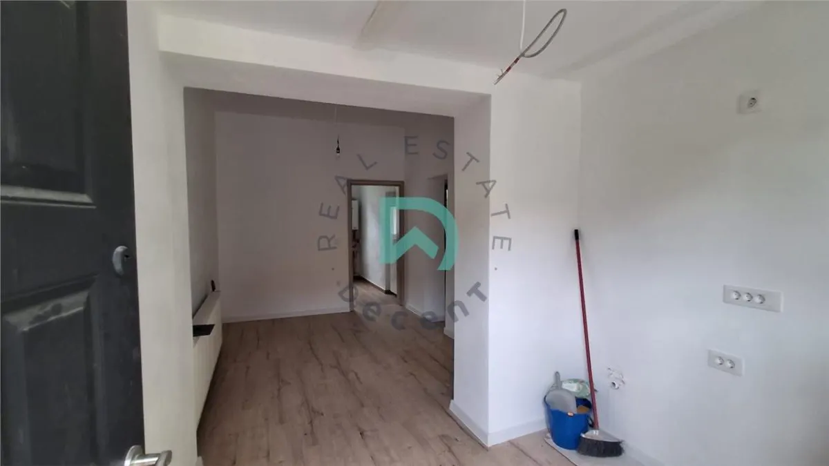 Apartament la casa,3 camere, 60mp, Vanzare, Sibiu. Piata Cluj - foto 11