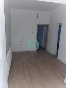 Apartament la casa,3 camere, 60mp, Vanzare, Sibiu. Piata Cluj - foto 14
