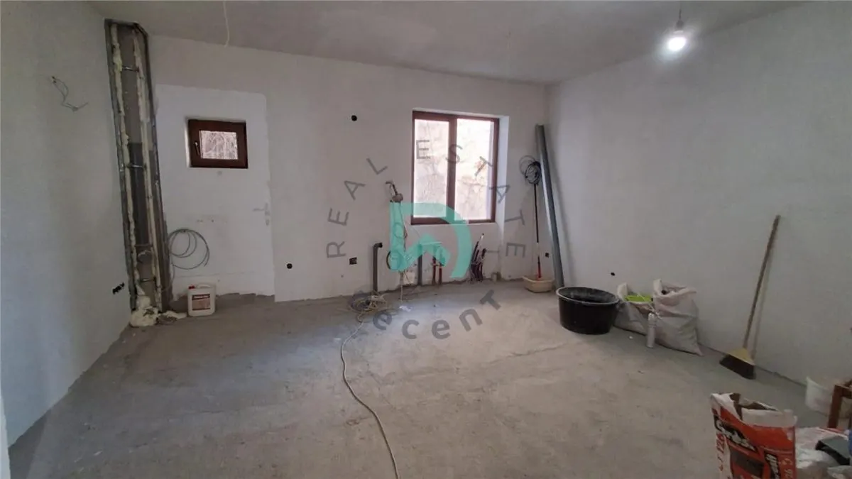 Apartament 3 camere de vanzare - Bulevardul Victoriei, Sibiu - foto 1