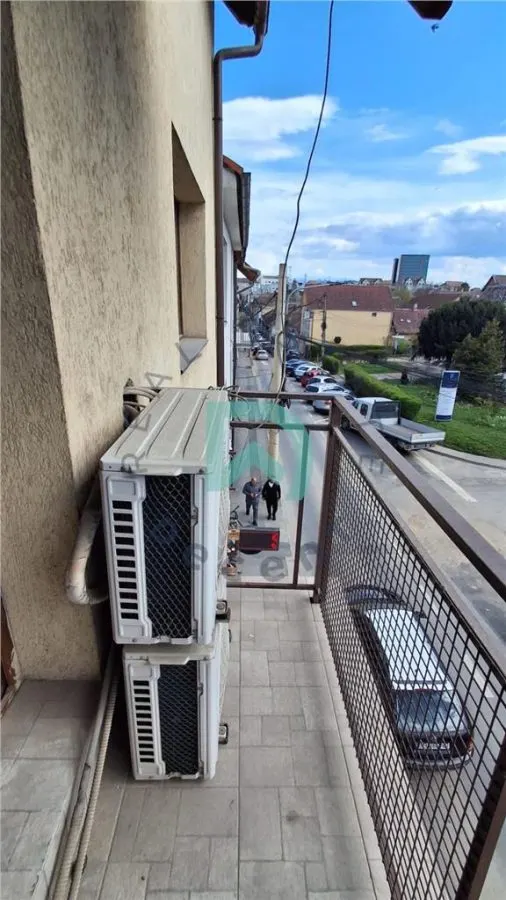 Apartament 3 camere de vanzare - Bulevardul Victoriei, Sibiu - foto 11