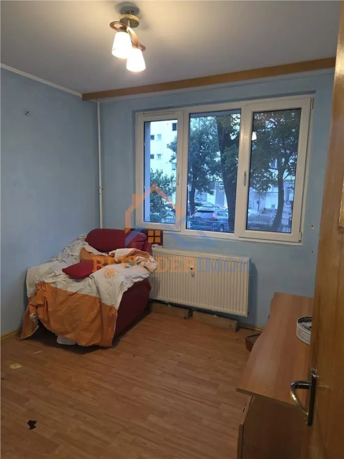 Vanzare 3 camere Trapezului -Ozana 70mp - foto 6