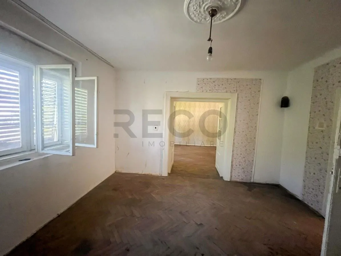 RECO Casa cu 5 camere in Oradea zona Oncea - foto 1