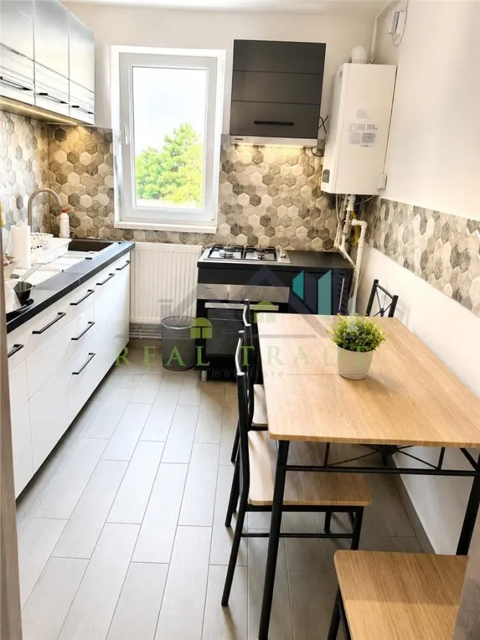 Apartament 2 camere renovat, mobilat,  etaj intermediar zona Grivitei - foto 3