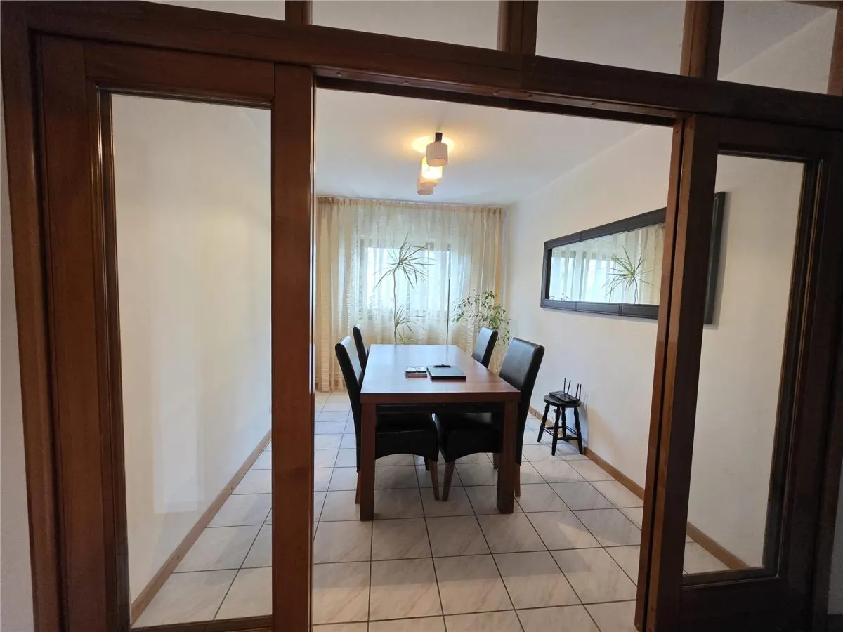 4 camere - centrala termica  -  parcare - Crangasi - foto 1