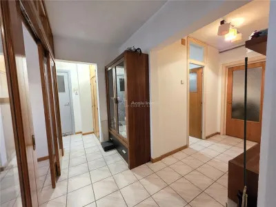 4 camere - centrala termica  -  parcare - Crangasi - foto 15
