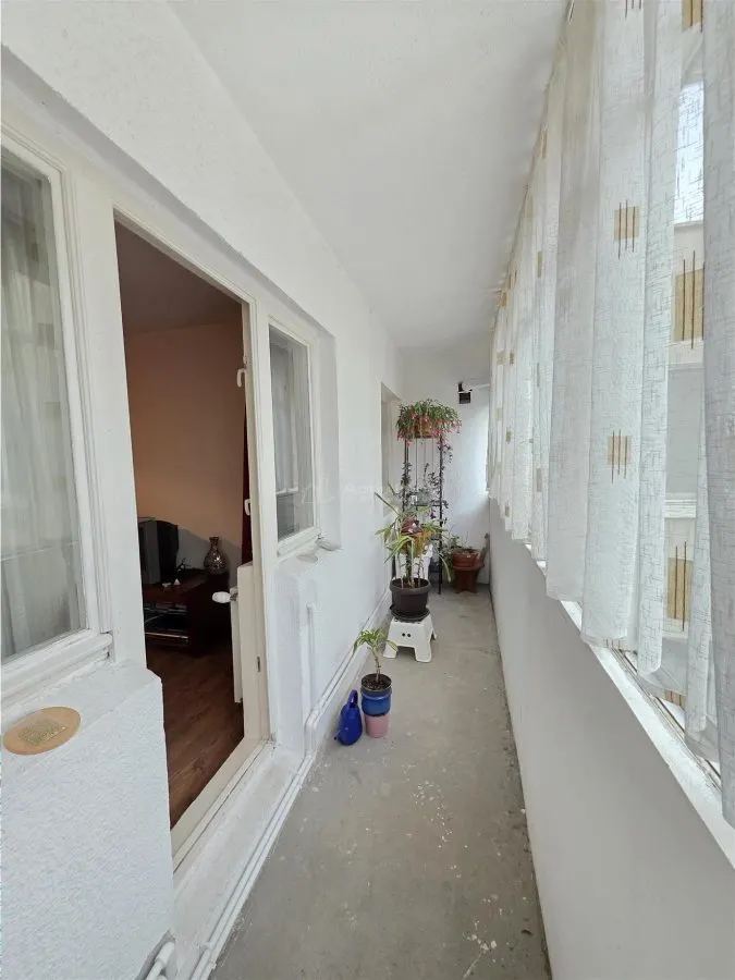 4 camere - centrala termica  -  parcare - Crangasi - foto 18