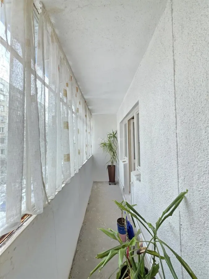 4 camere - centrala termica  -  parcare - Crangasi - foto 19